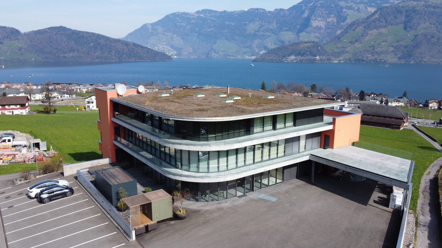 179m² commercial