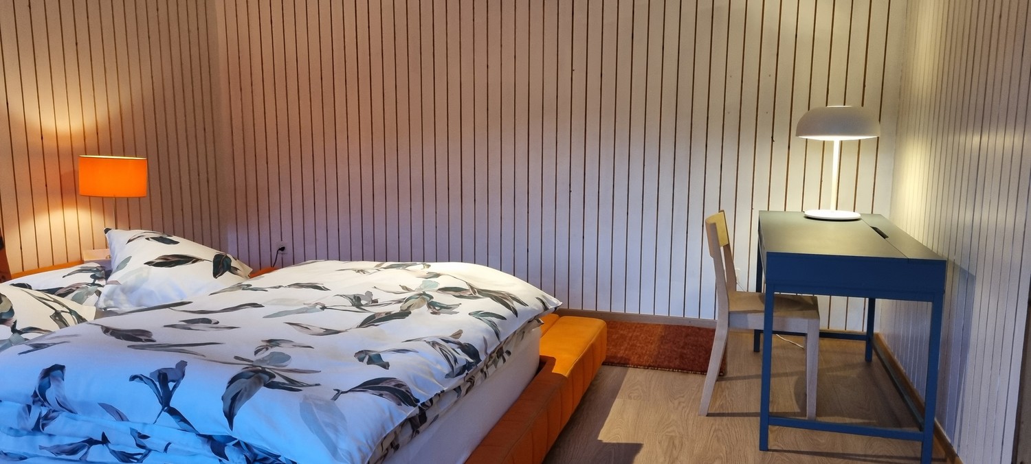 Camera in un appartamento condiviso, foto 1 di 4
