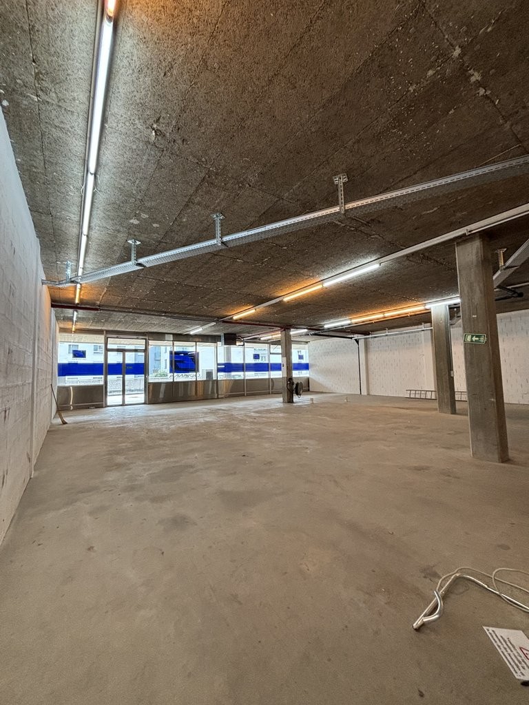 620m² commerciale