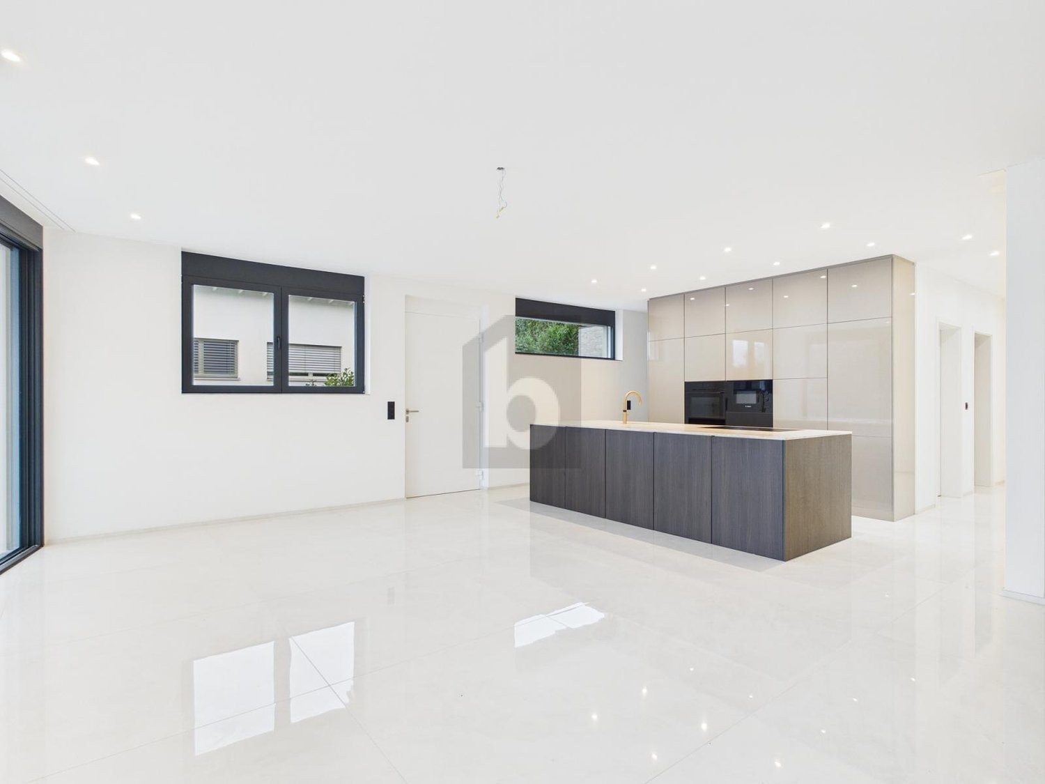 casa duplex di 2 ½ locali, foto 1 di 4