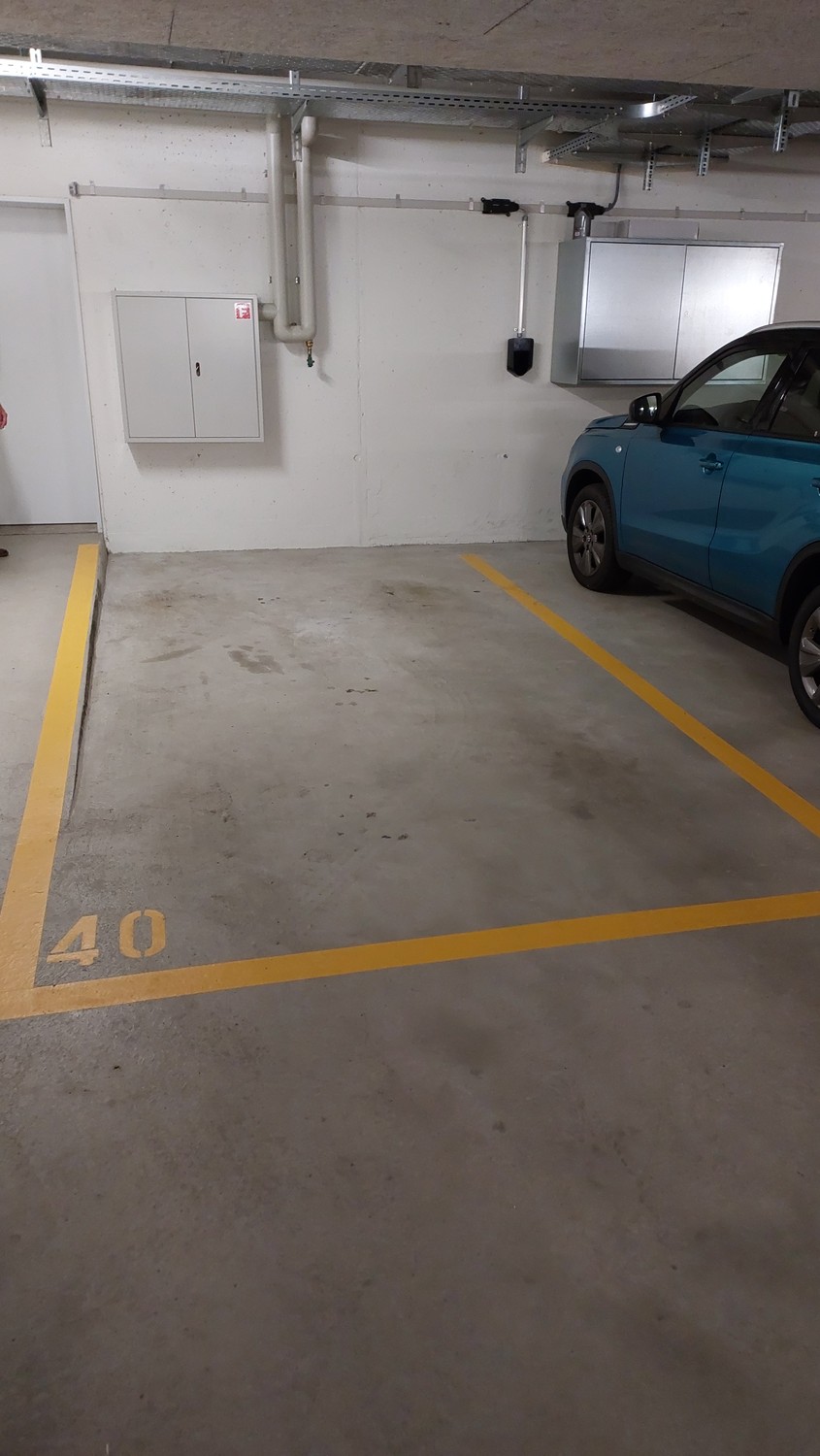 Posto auto sotterraneo, foto 1 di 2