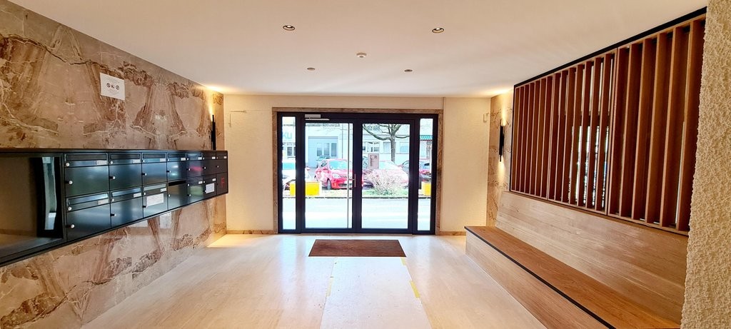 118m² ufficio, foto 2 di 7