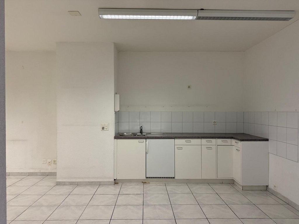 60m² negozio
