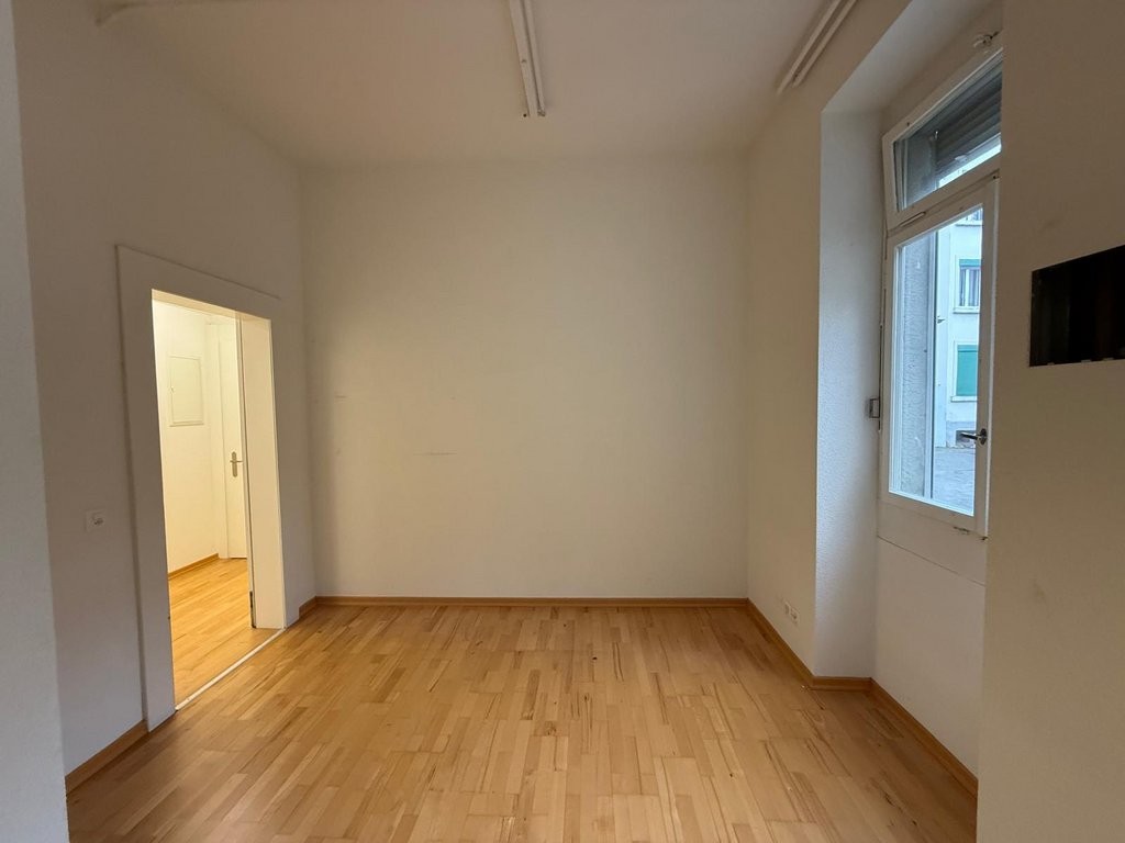 60m² negozio