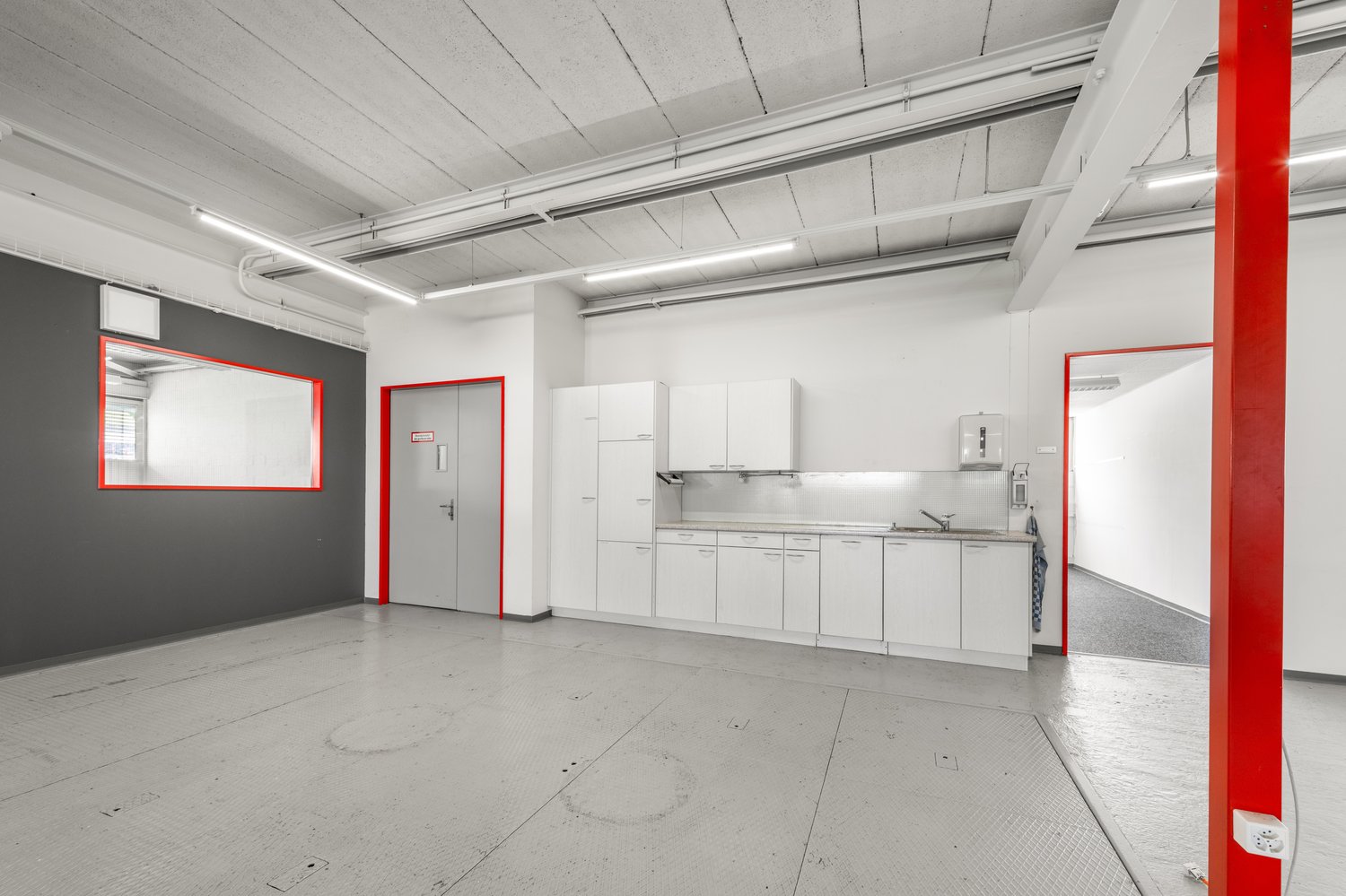 572m² commerciale