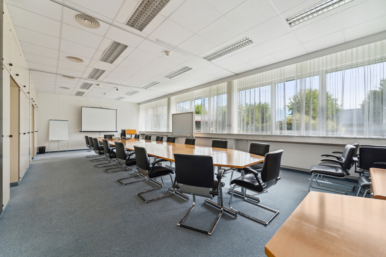 8400m² oggetto industriale