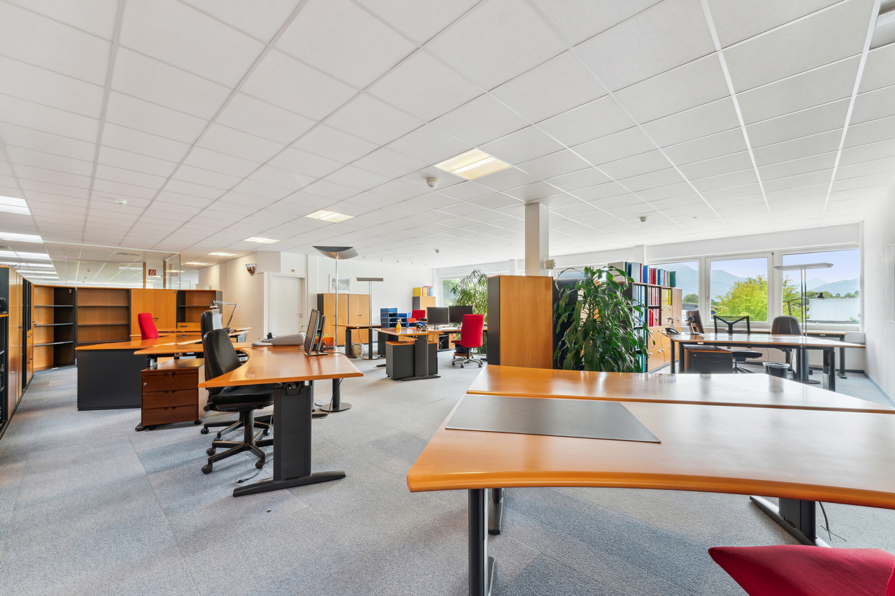 8400m² oggetto industriale