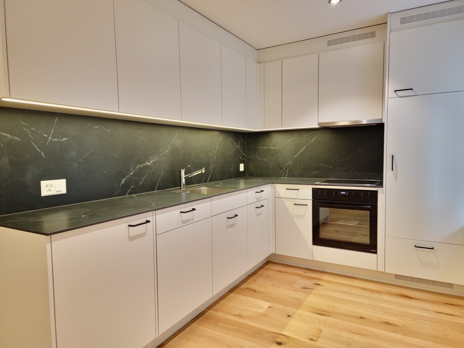 Appartamento di 2 ½ locali, foto 2 di 4
