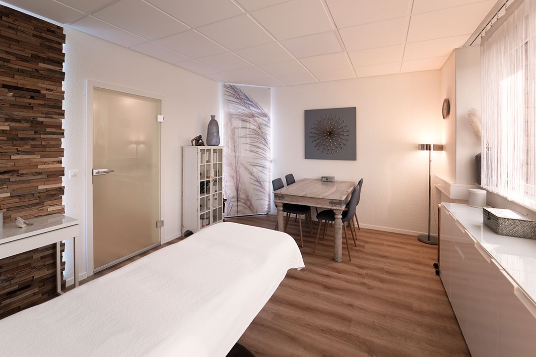 70m² commercial