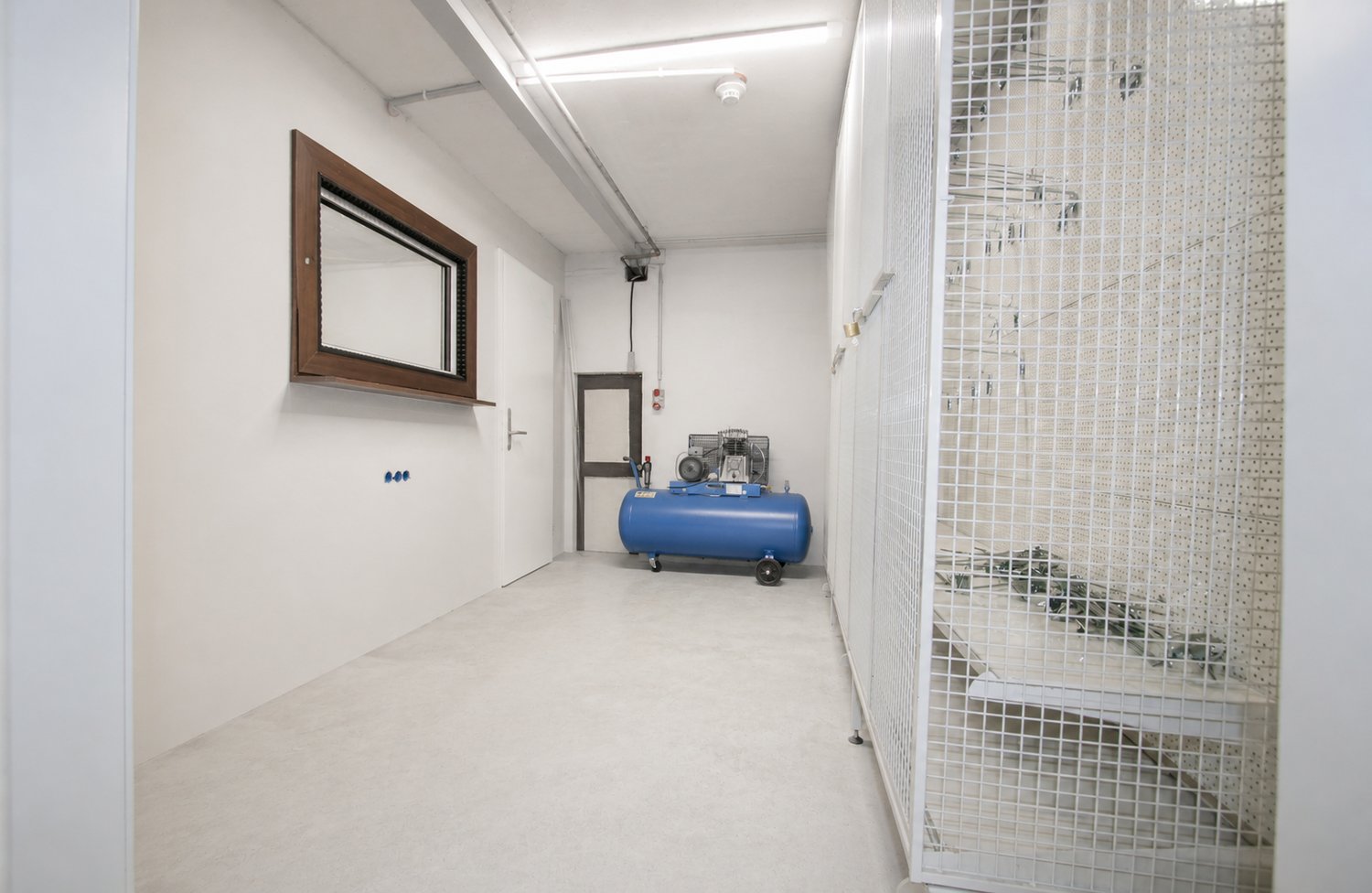 Officina di 160m²