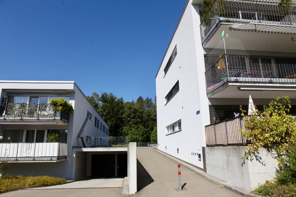 Posto per moto coperto

Noleggiate un posto per moto in Wattstrasse 9-13a a St. Gallen per CHF 40.00 al mese.

Restiamo in attesa della vostra chiamata!