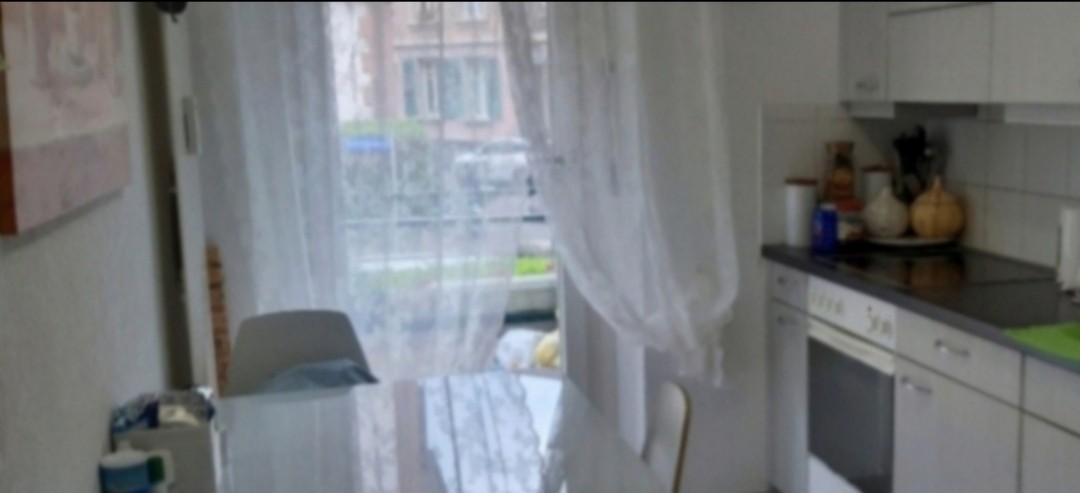 Camera in un appartamento condiviso, foto 1 di 5