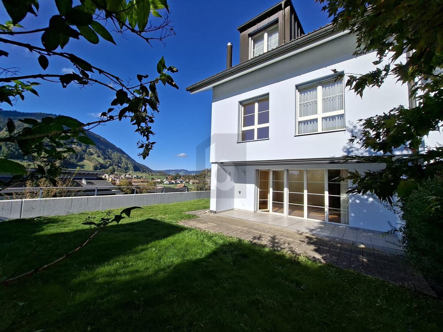 Casa duplex di 6 ½ locali, foto 2 di 4