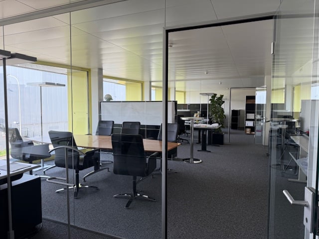 ufficio 168m², foto 5 di 9
