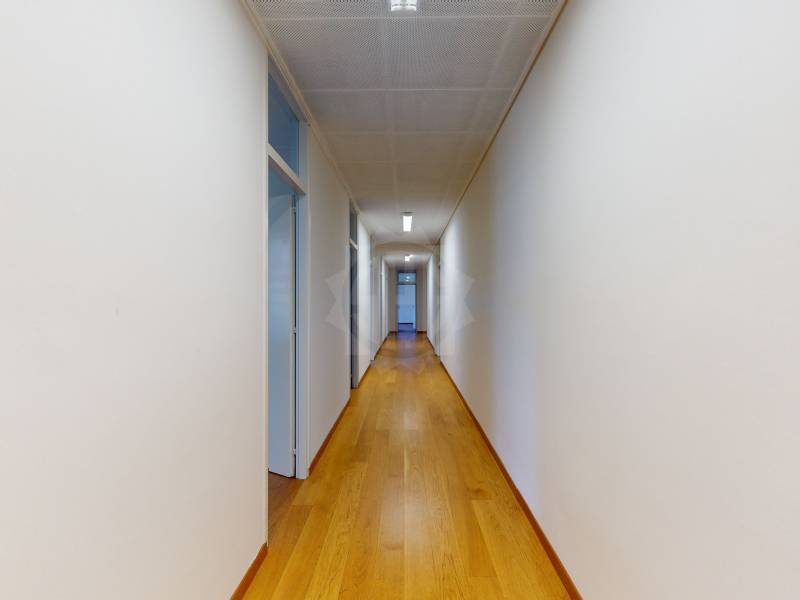 432m² ufficio, foto 3 di 10