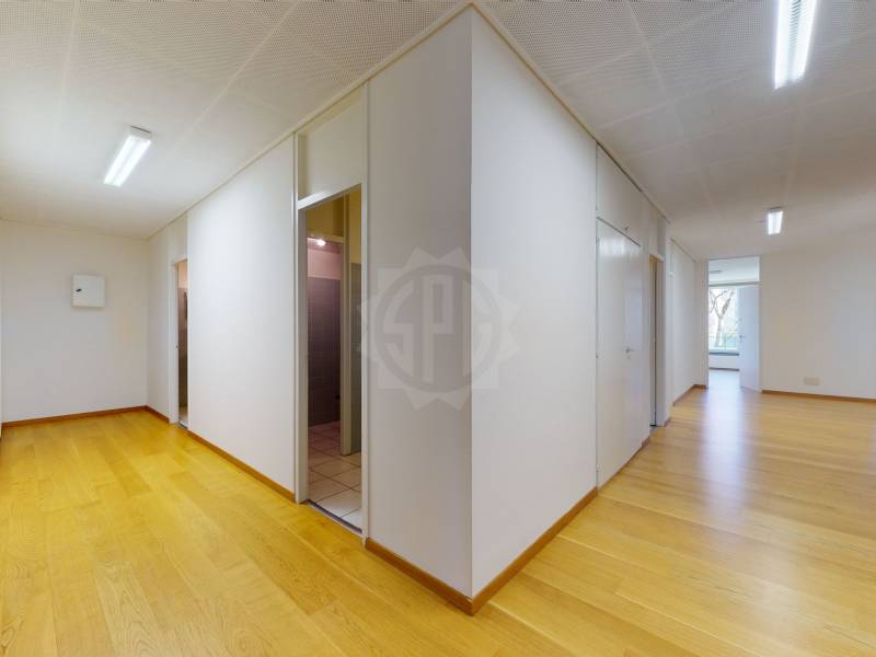 432m² ufficio, foto 8 di 10