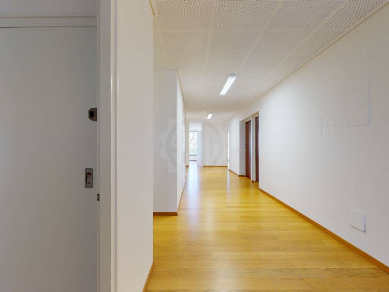 432m² ufficio, foto 10 di 10
