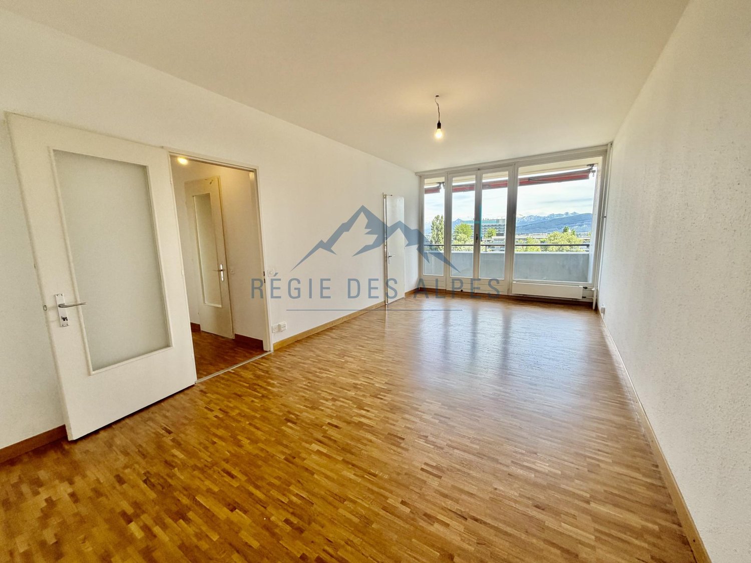appartamento di 3 locali, foto 2 di 8