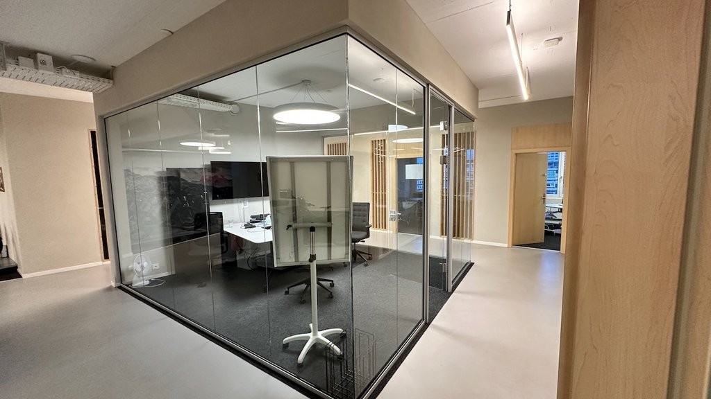 872m² commerciale