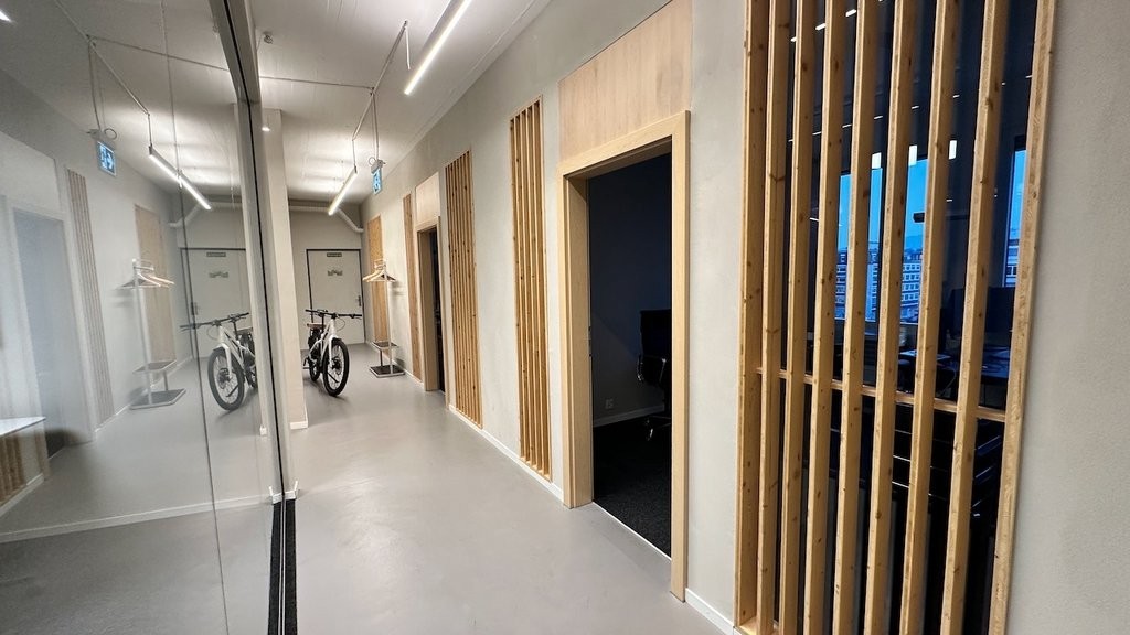 872m² commerciale