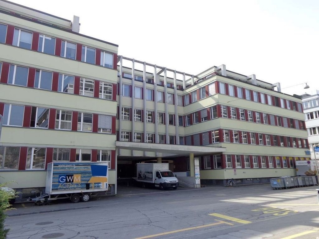 872m² commerciale