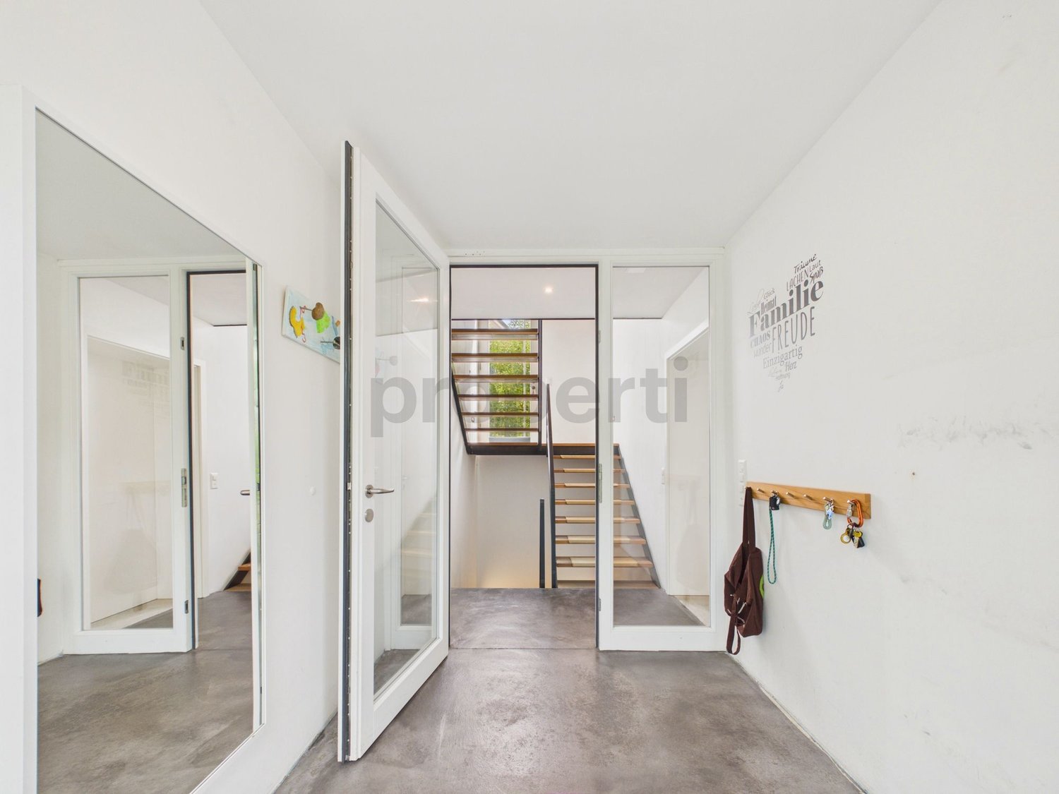 Casa unifamiliare di 4 ½ locali, foto 4 di 8