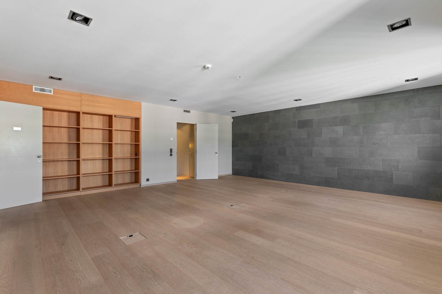 206m² ufficio, foto 1 di 10