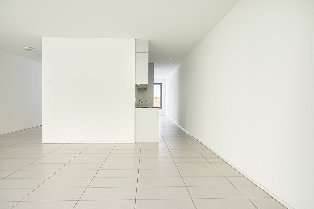85m² commercial