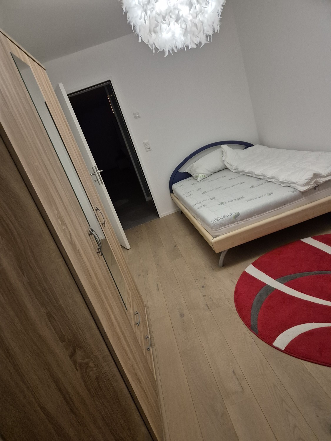 Camera in un appartamento condiviso, foto 5 di 10