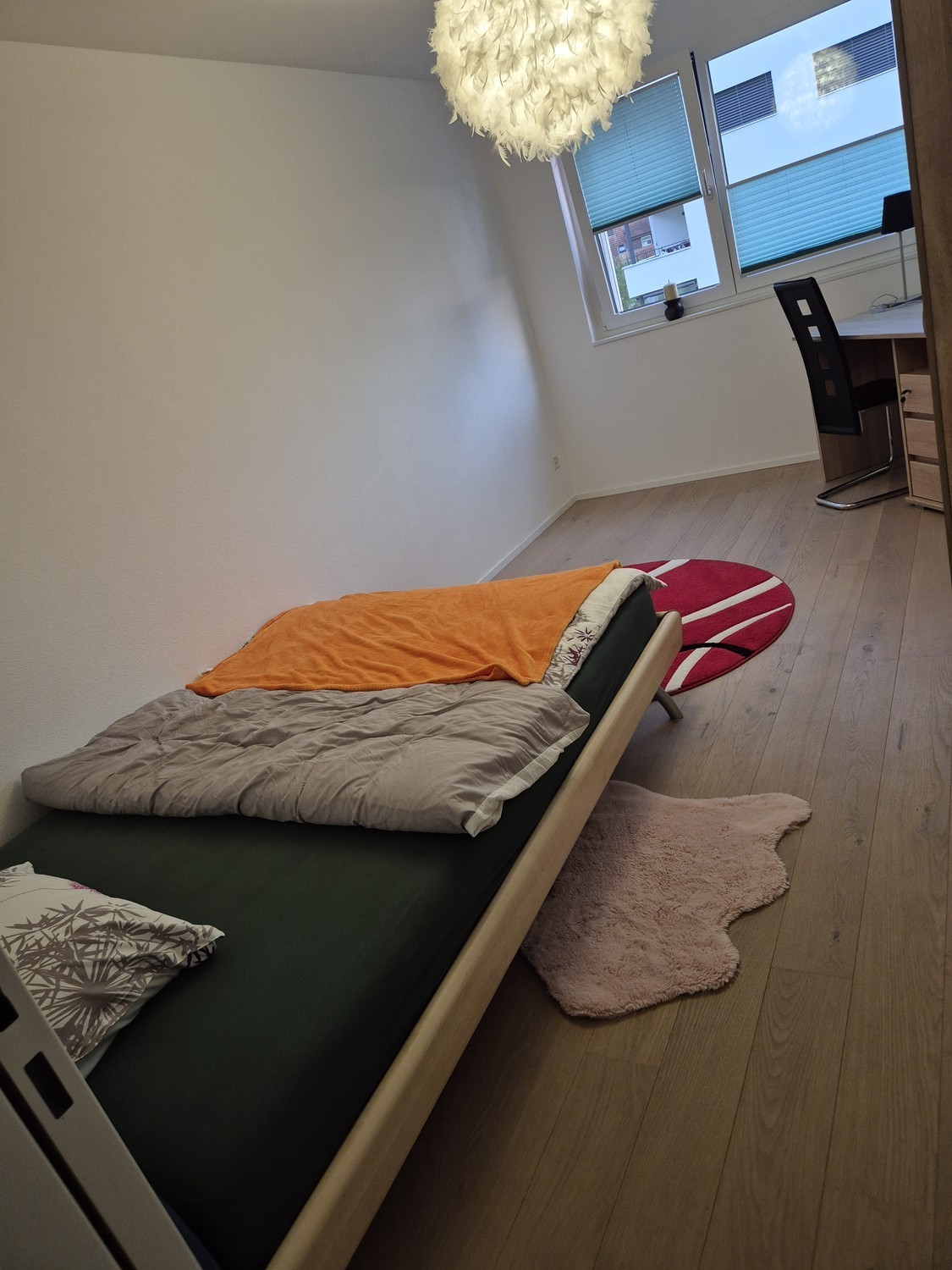Camera in un appartamento condiviso, foto 4 di 10