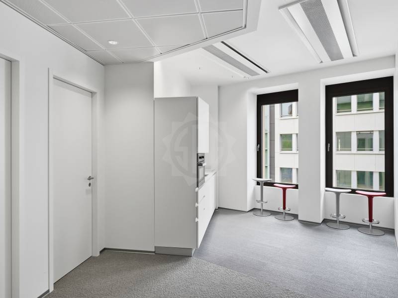 960m² ufficio, foto 4 di 10