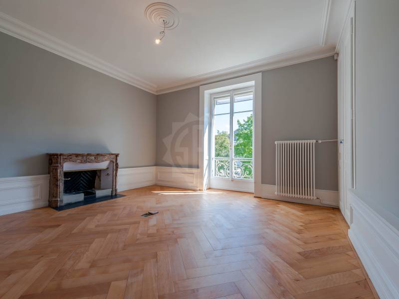 579m² ufficio