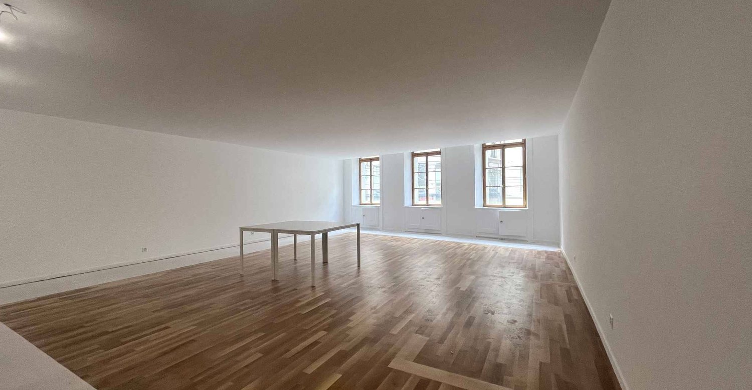 177m² ufficio, foto 3 di 7