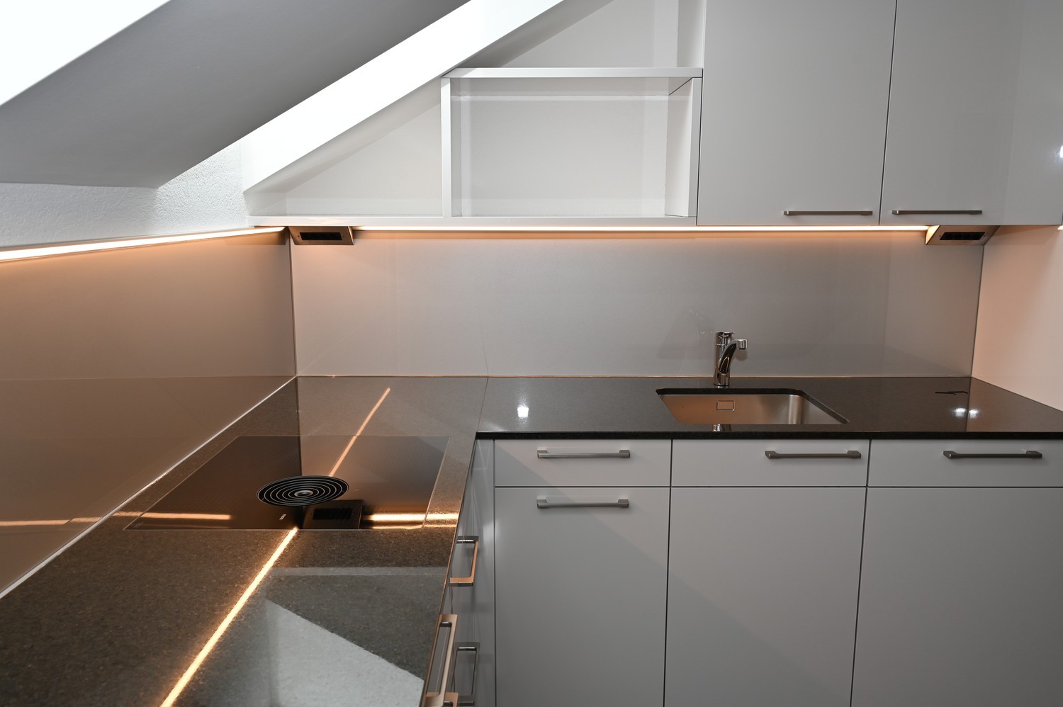 Attico di 2 ½ locali, foto 4 di 6
