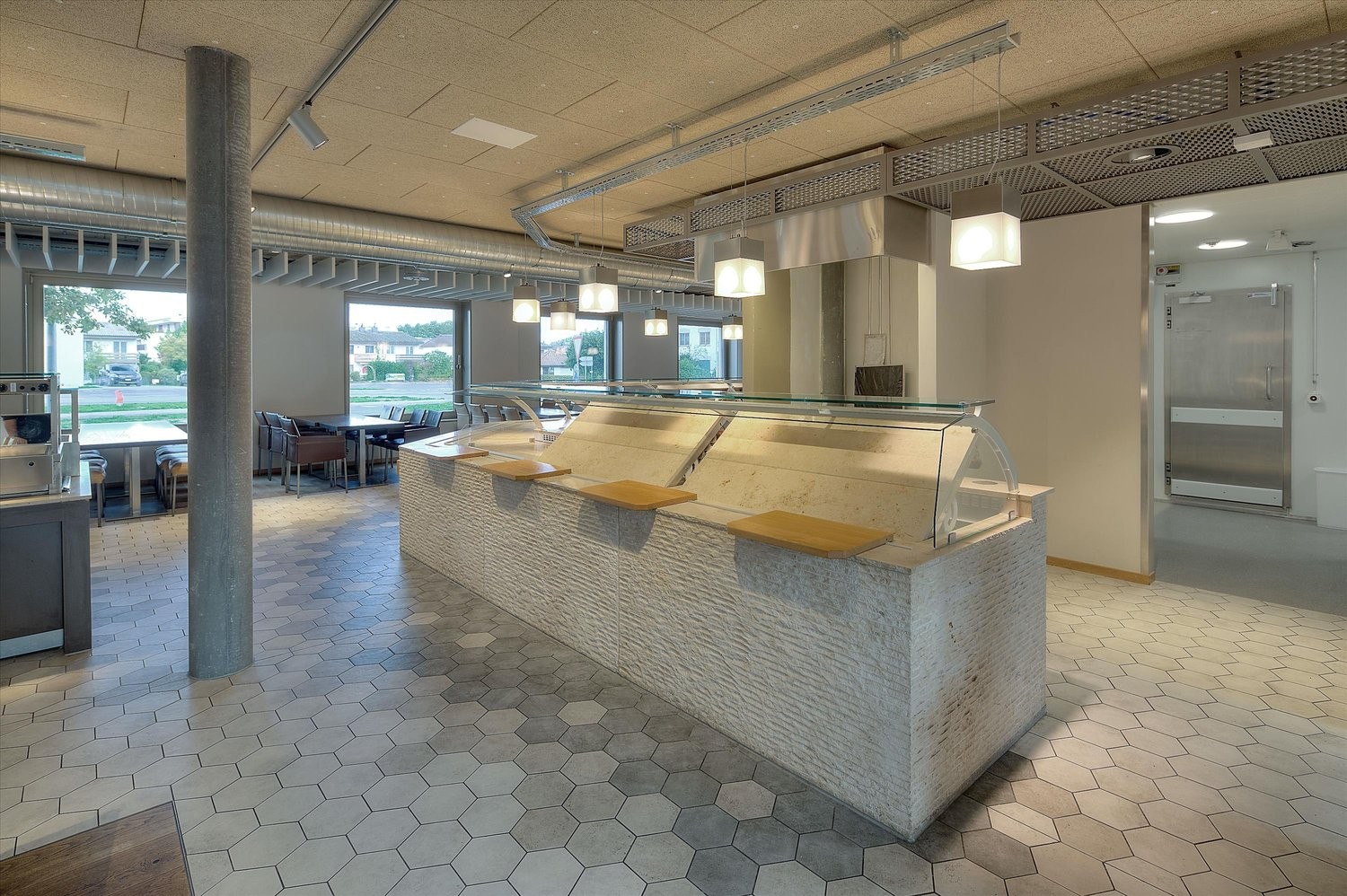 124m² commerciale