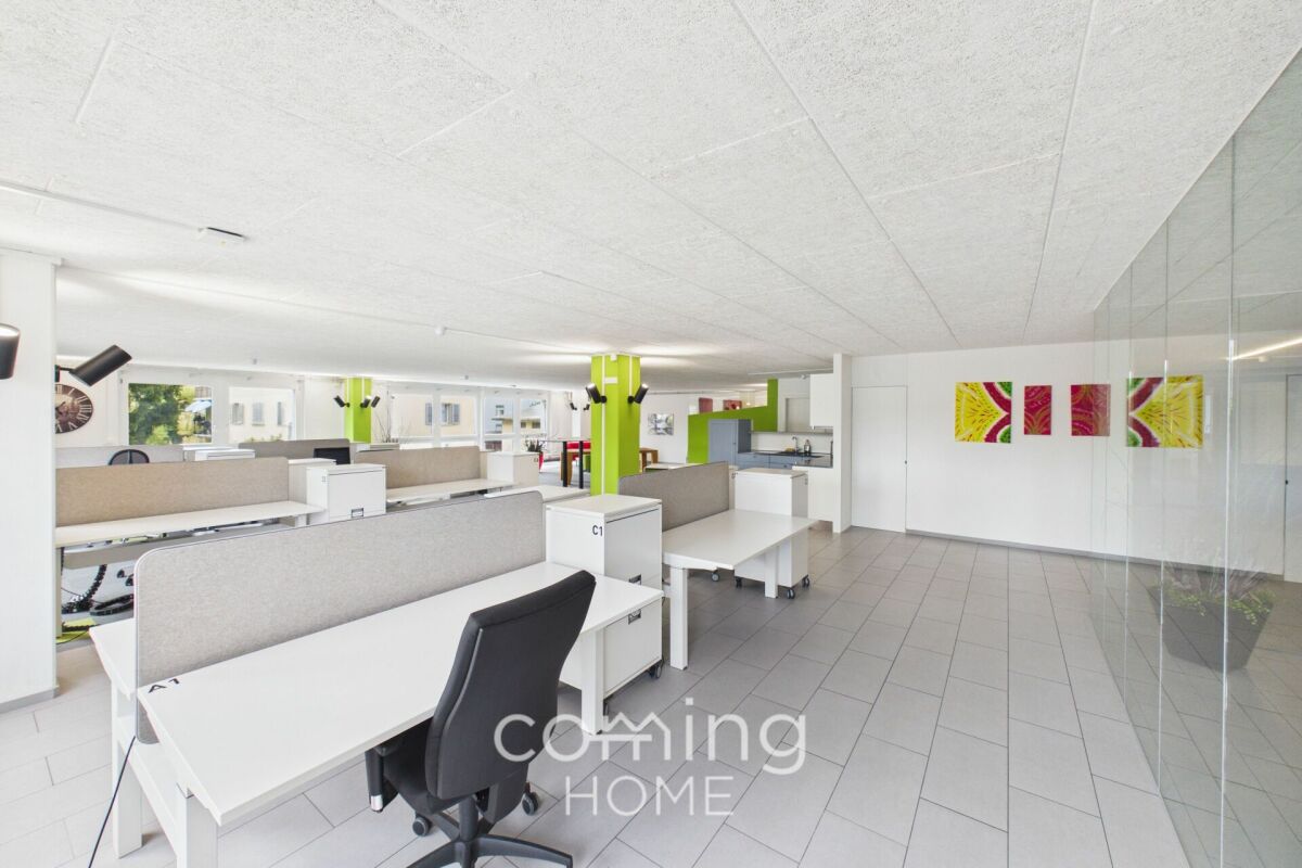 230m² commercial