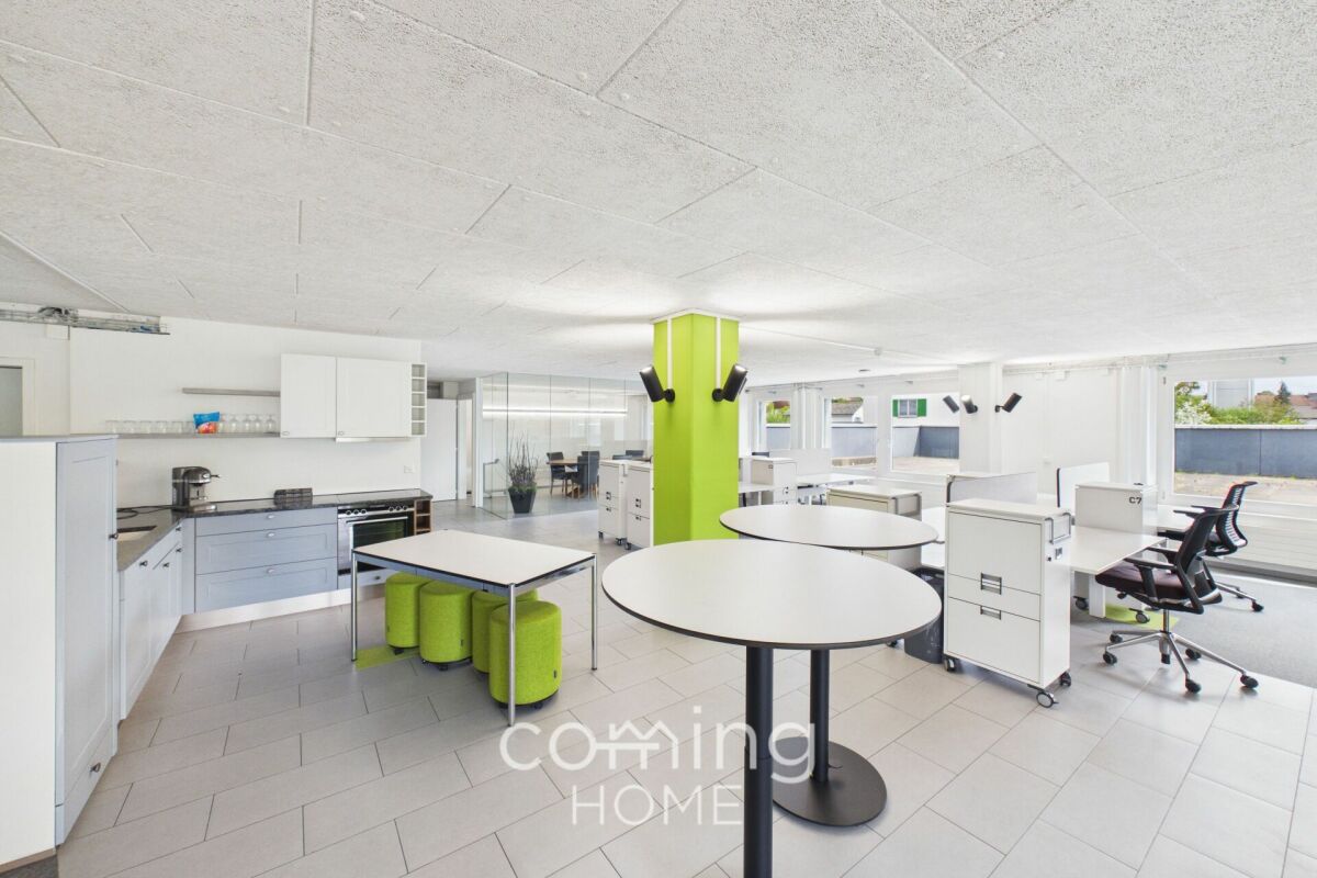 230m² commercial