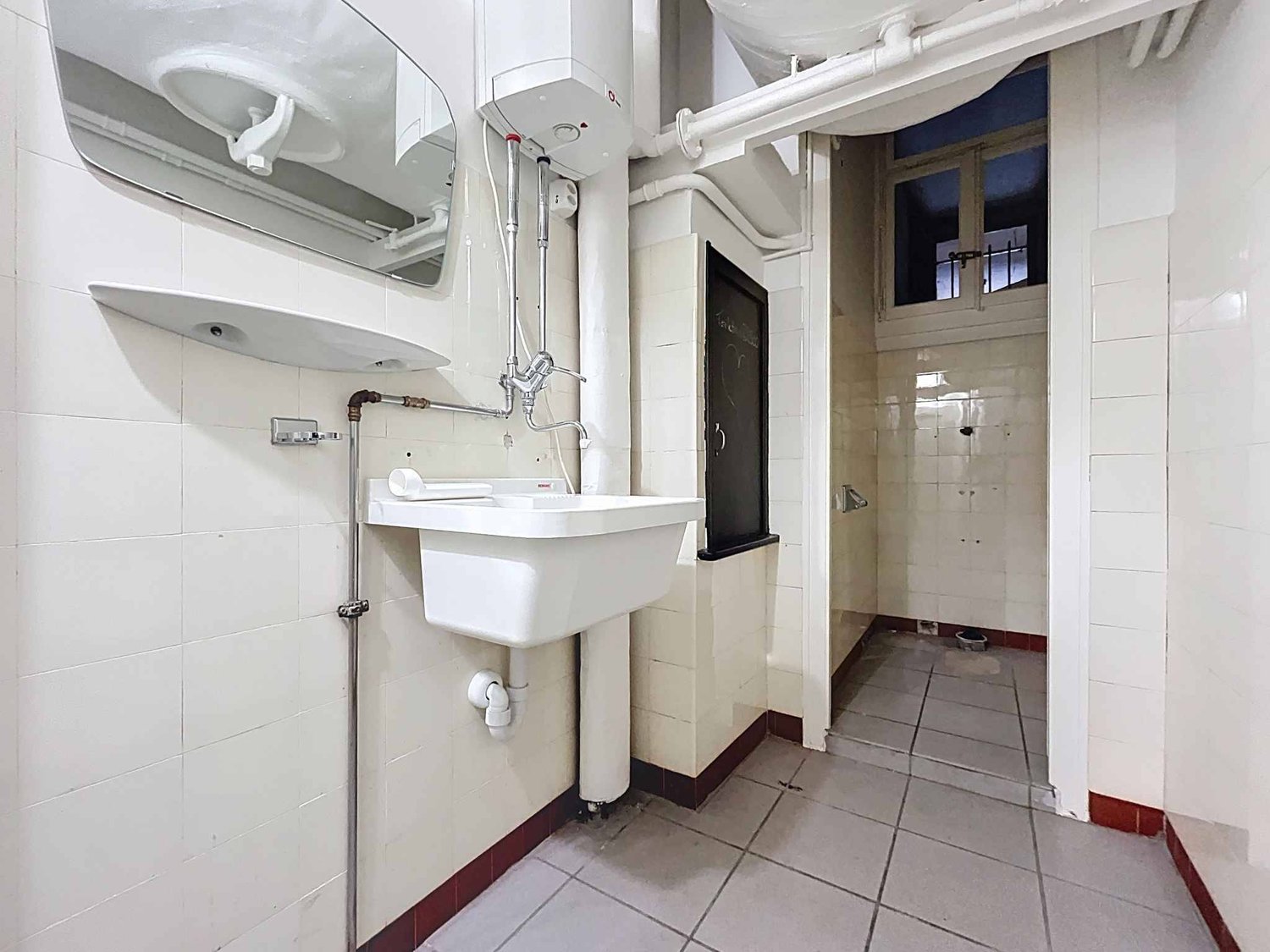 410m² commercial