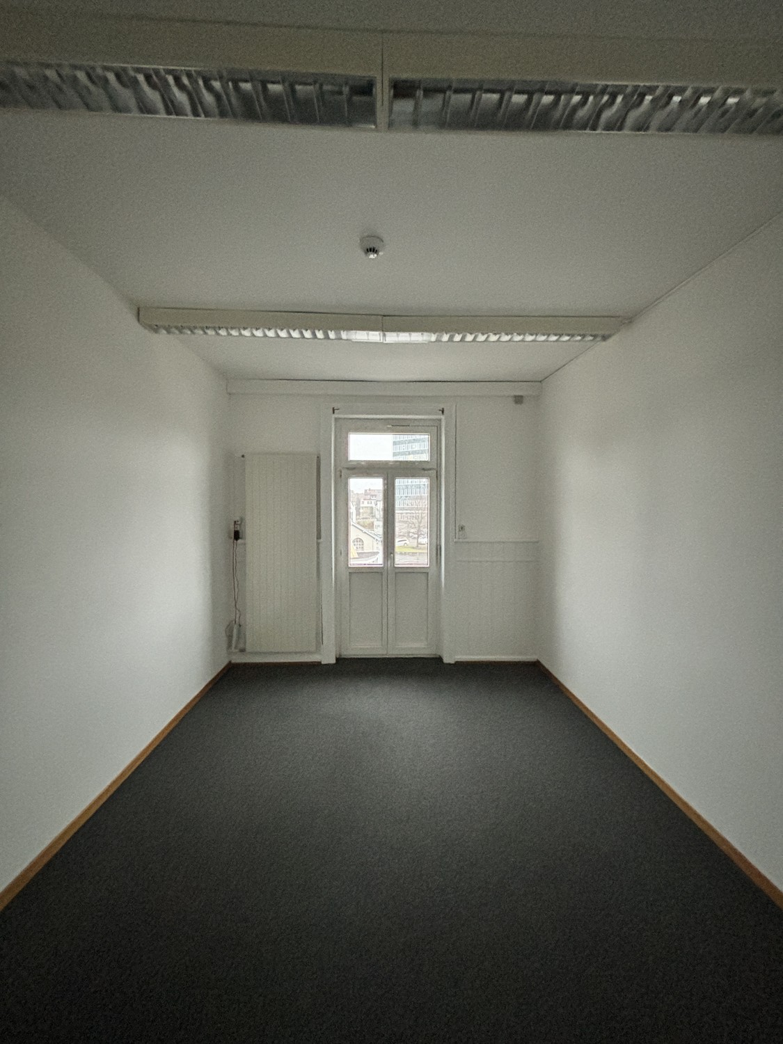 5 rooms apartment