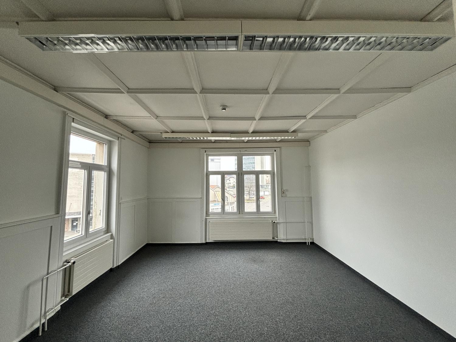 5 rooms apartment