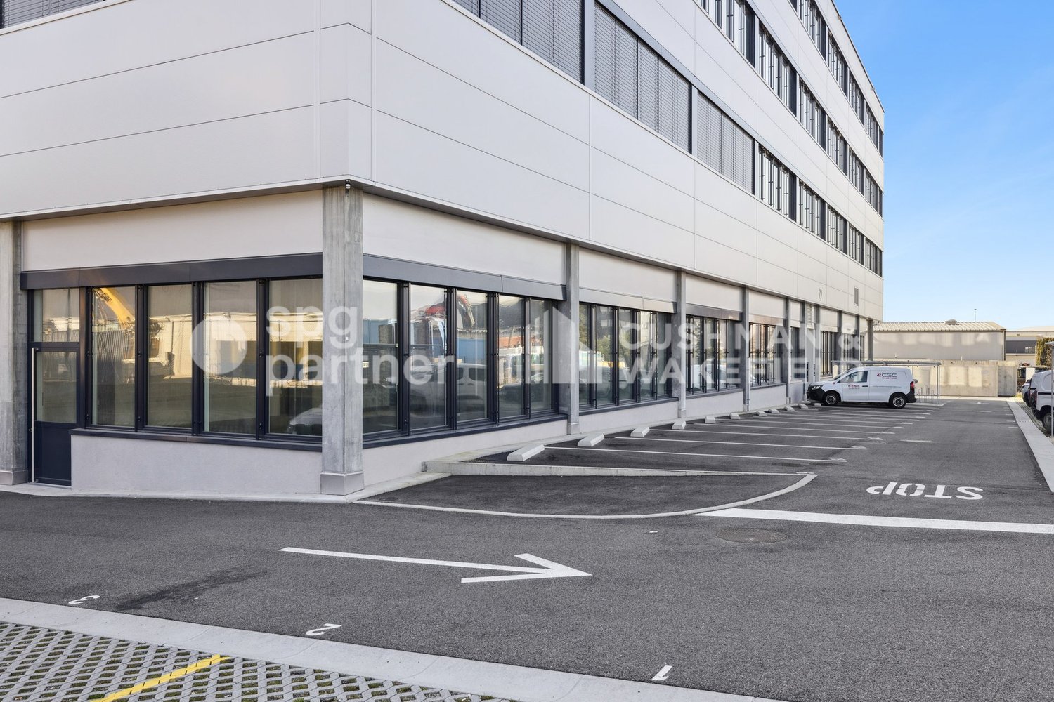 3200m² commerciale