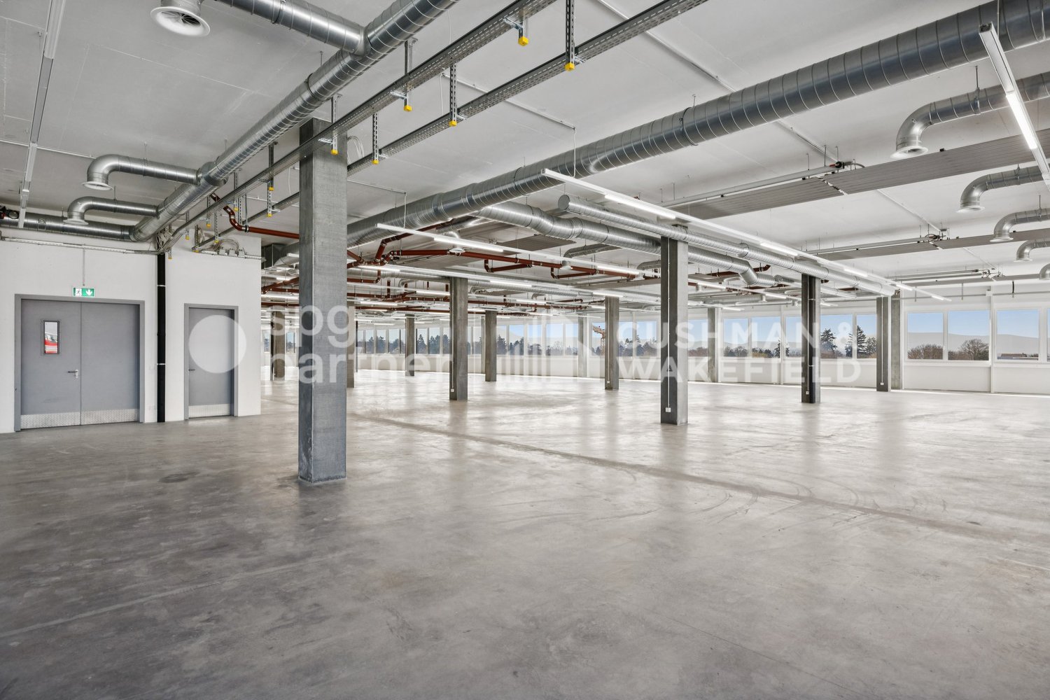 3200m² commerciale