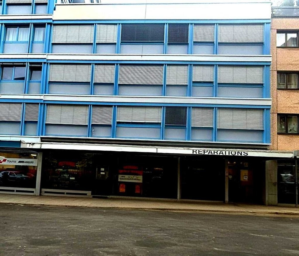 284m² arcade