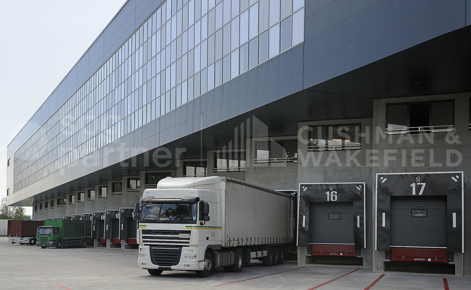 700m² commerciale