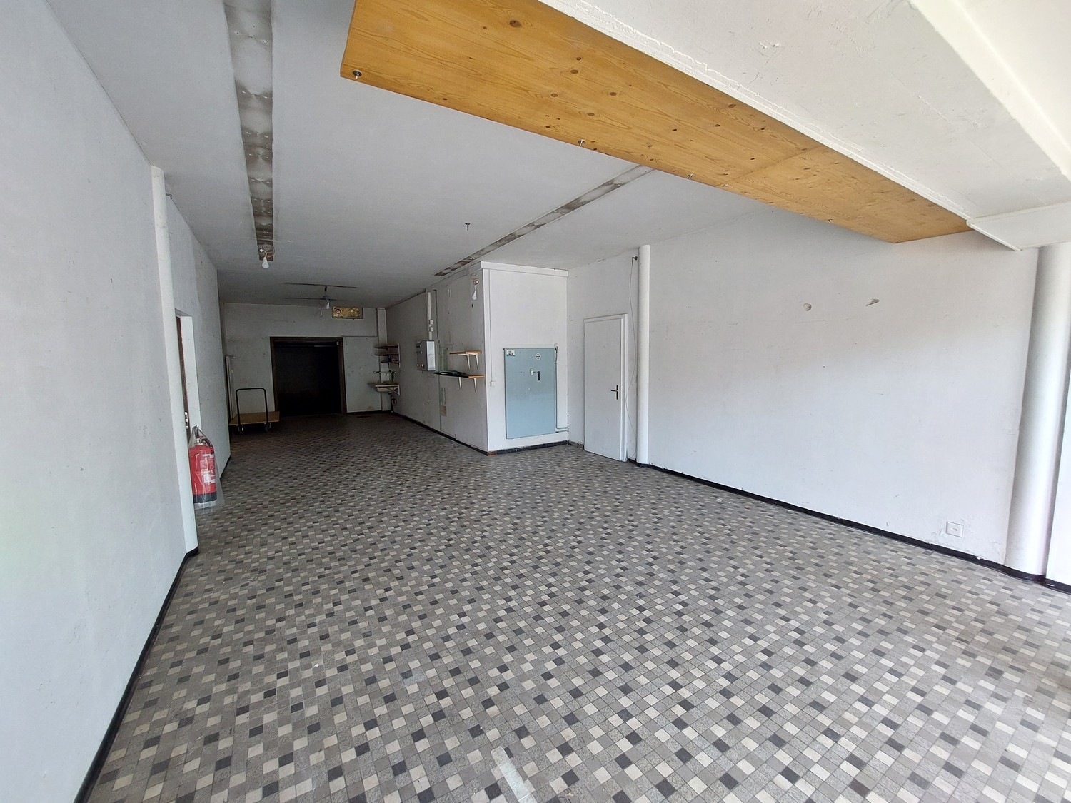 157m² commerciale