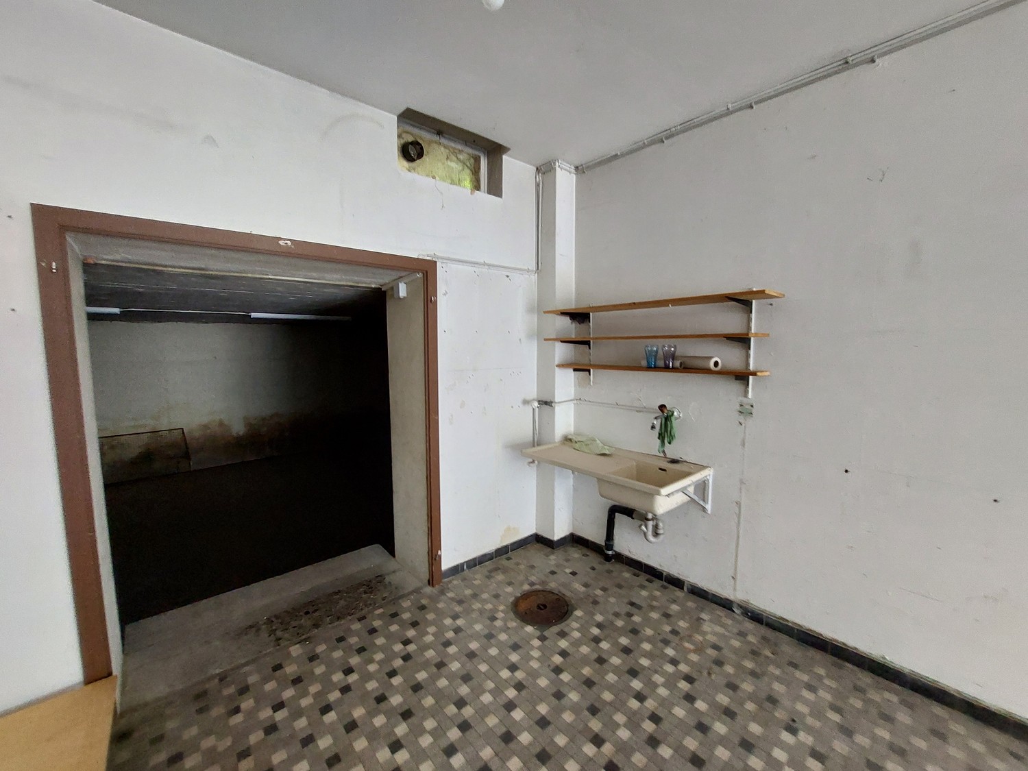157m² commerciale