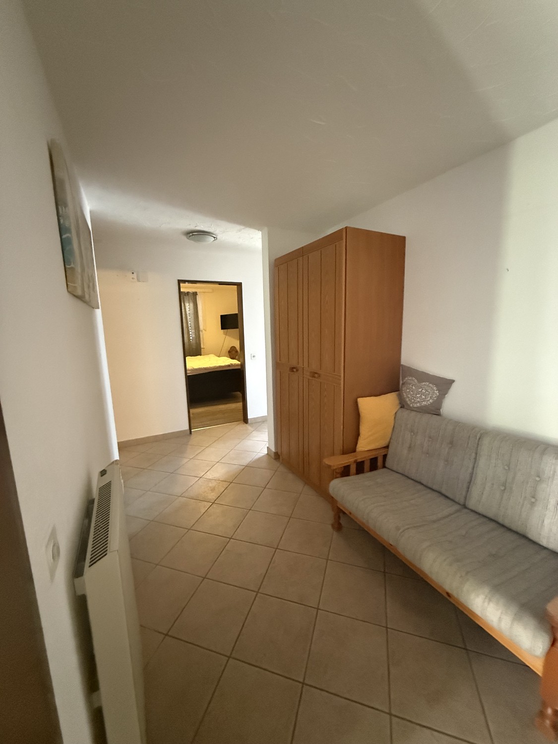 Camera in un appartamento condiviso, foto 3 di 6