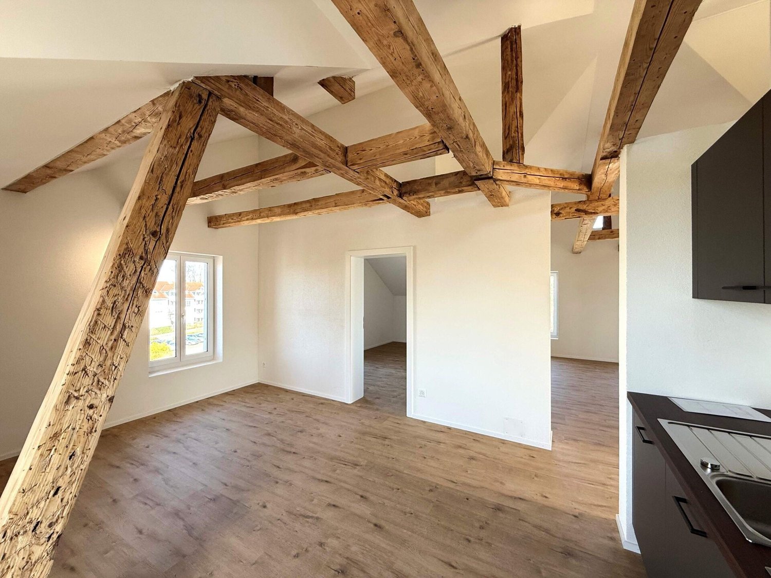 appartamento mansardato di 2 ½ locali, foto 1 di 8