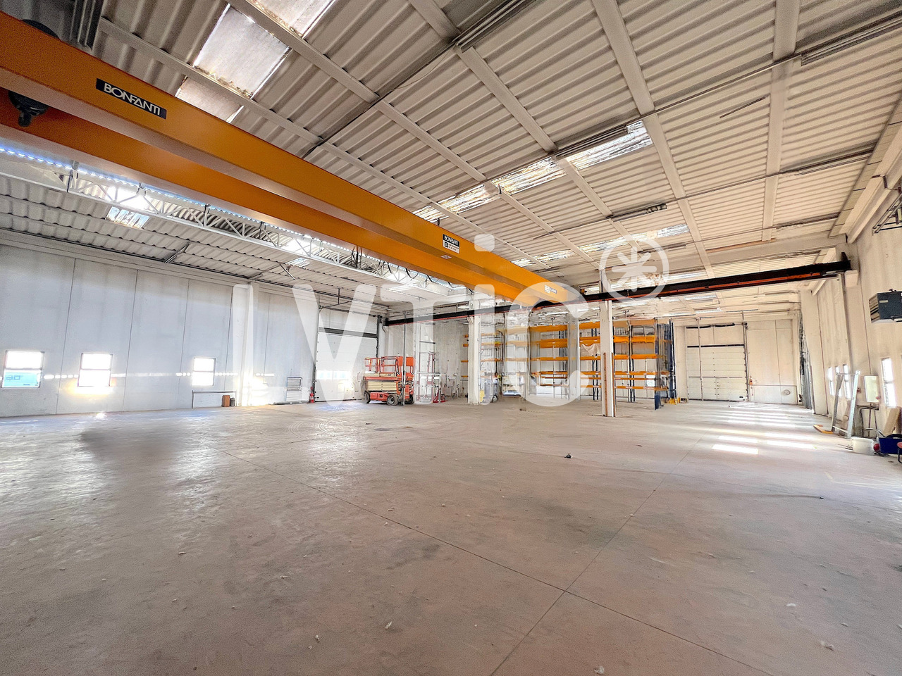 Oggetto industriale di 2000m²