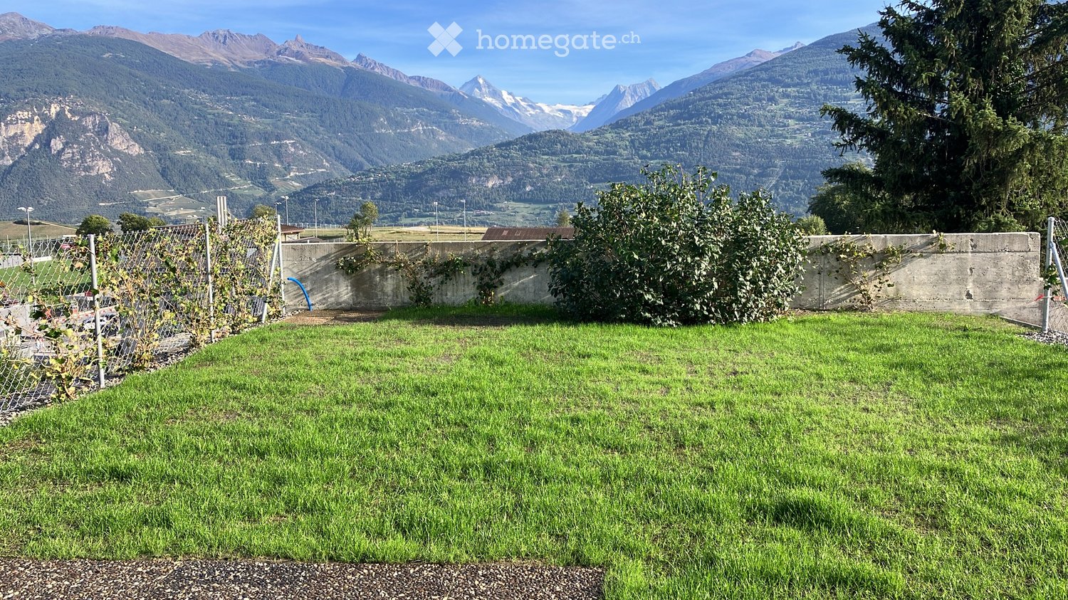 Villa familiare a St Germain Savièse, vicino al villaggio, scuole, negozi, impianti sportivi, vista mozzafiato a sud sulle Alpi, 2 garage, foto 1 di 5